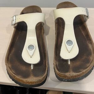 Gizeh Birkenstocks size 39 in sparkle white